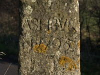 Historic guide posts